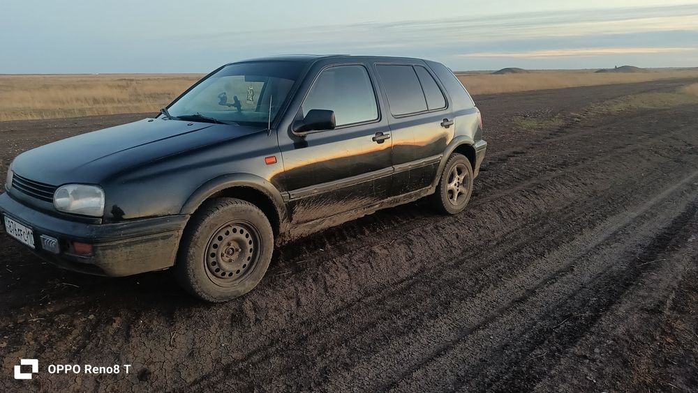 Продам гольф 3,1.8 моно