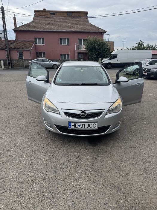 OPEL Astra 2011 — imagine 2