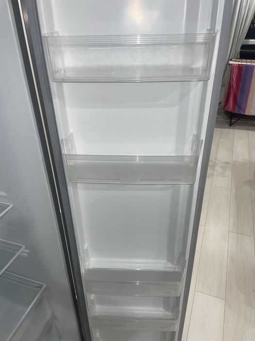 Холодильник Бирюса