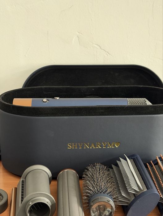 Продам Дайсон покупал девушке расстались