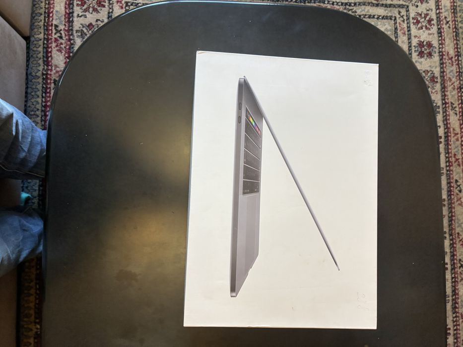 MacBook Pro 2018 15.4’