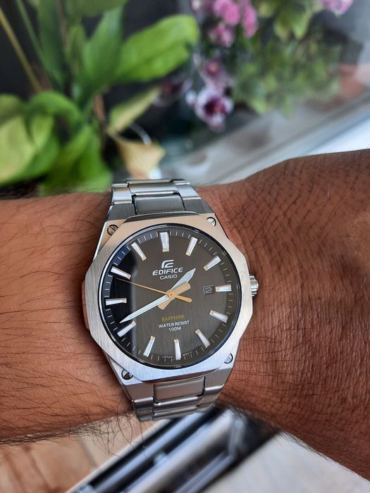 Casio Edifice Safir