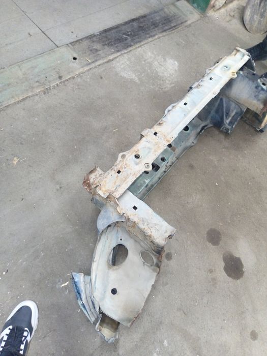 Продам телевизор на opel omega b