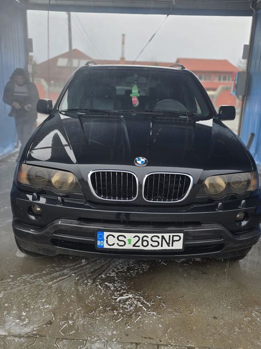 Vând BMW X5 2003
