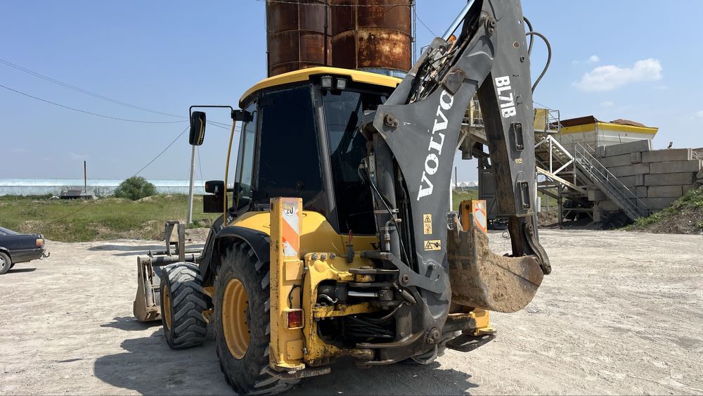 Услуги эксковатор пагрузчик (трактор3в1)