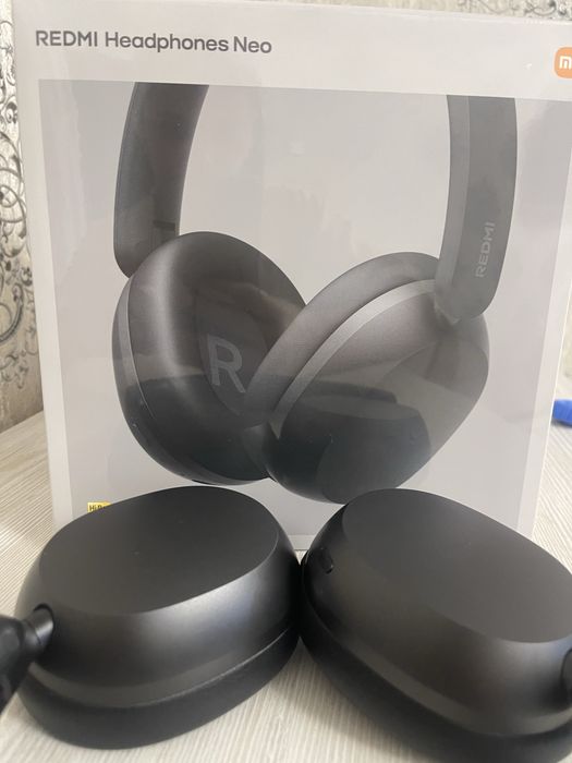 Original REDMI hearphones новый