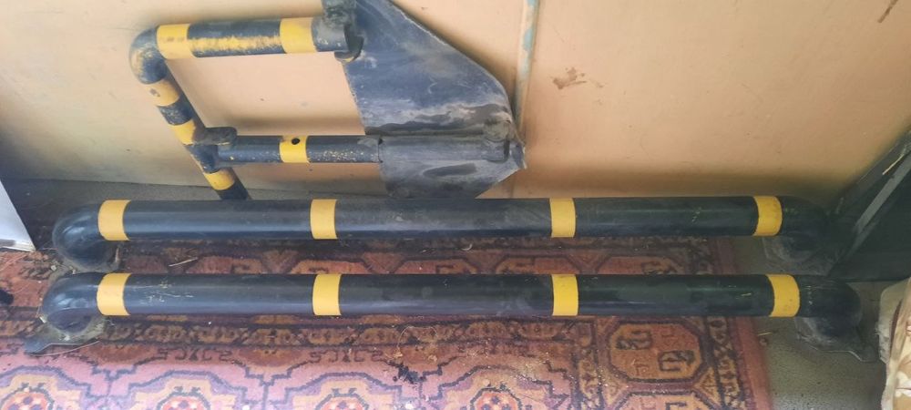 Автобарьер и автопарковка.