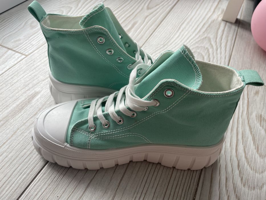 Tenesi inalti bascheti fete verzi marimea 41 noi