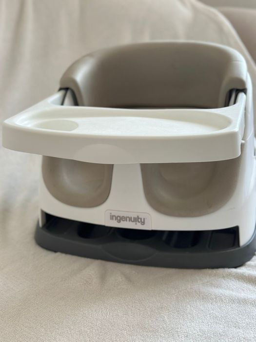 Стульчик бустер для кормления ingenuity