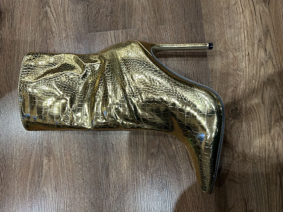 Златни боти