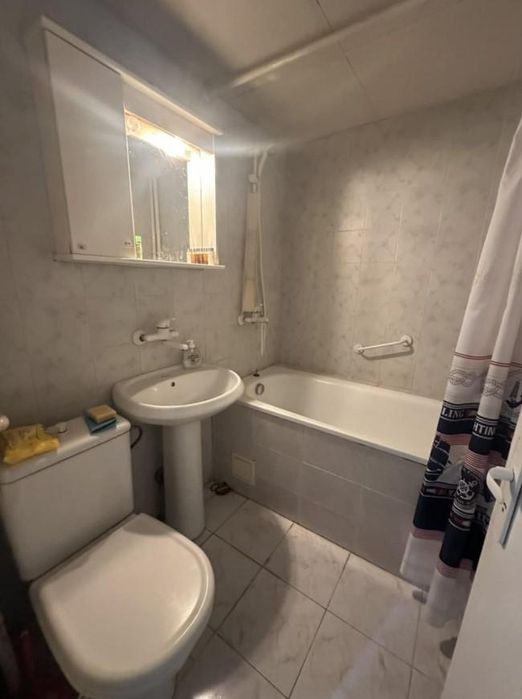 Продава се Четиристаен апартамент в Бургас, Братя Миладинови - 100 кв.м за 1600 €/кв.м - Снимка #11