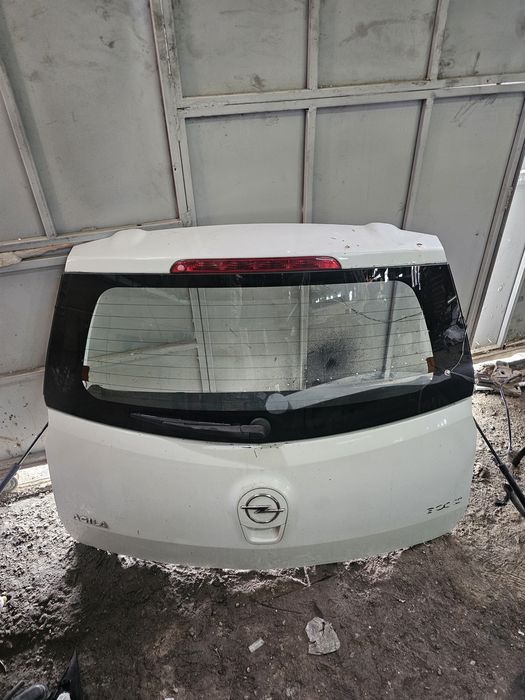 Haion complet opel agila b 2009