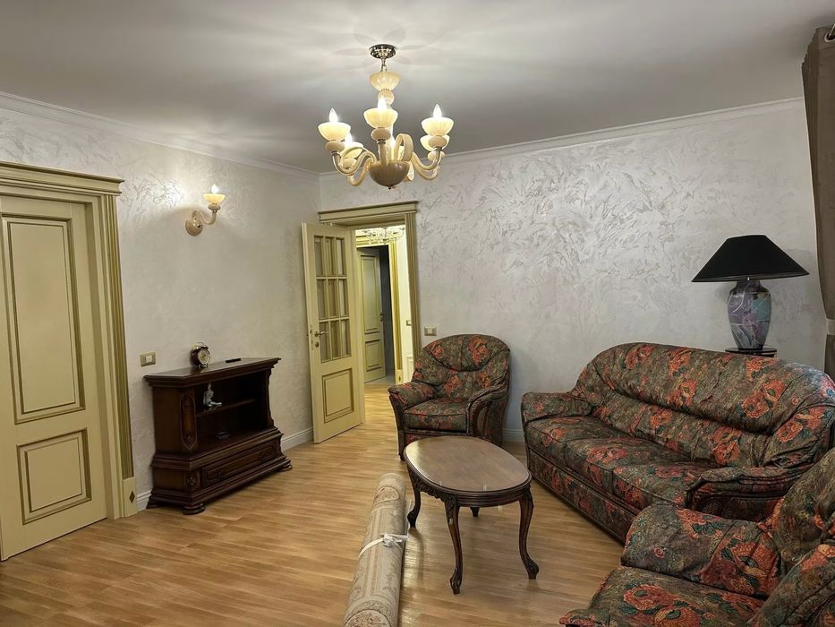 Vând casa in zona ultracentrala