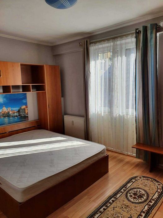 Inchiriez apartament doua camere