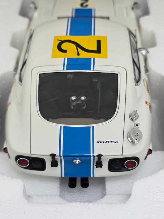 Macheta Auto 1/18 AUTOart Toyota 2000 GT 24 Hrs Fuji 1967
