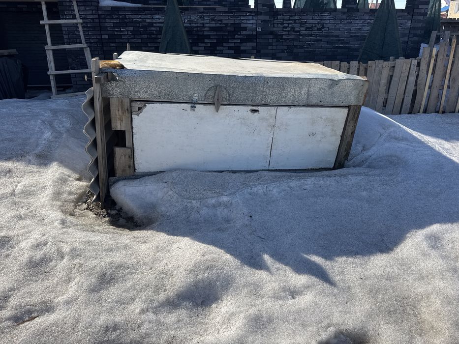 Туалет дерявяный