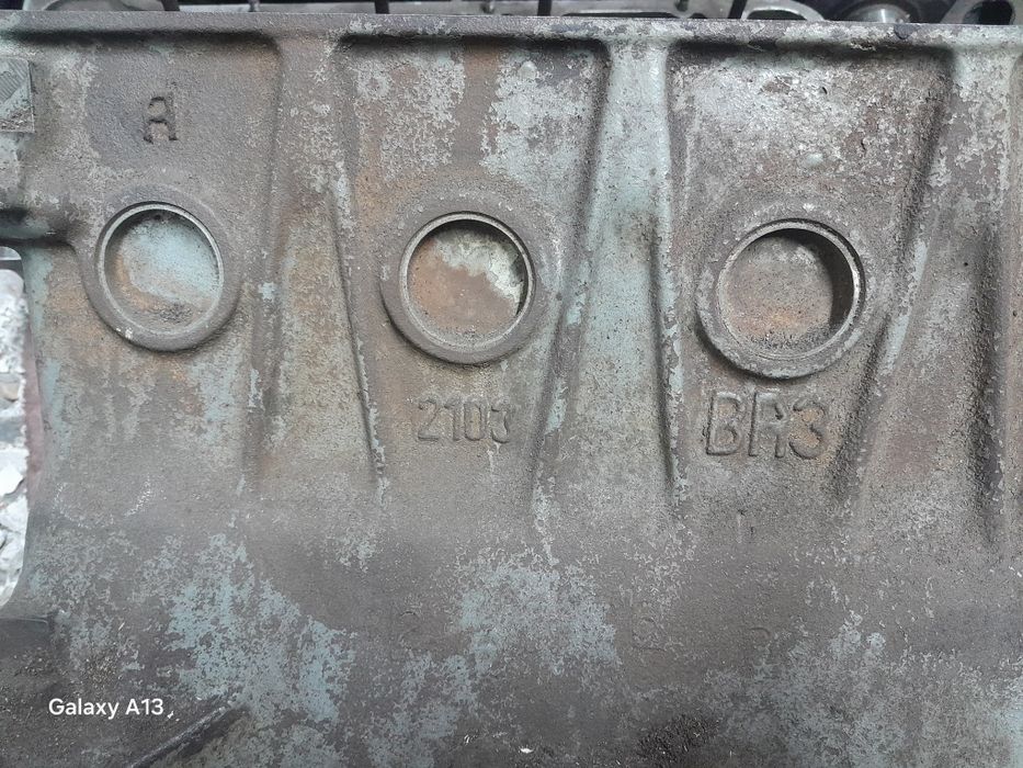 Продам блок ваз 2103