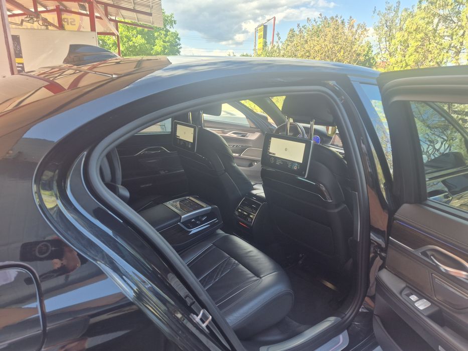 BMW seria 7, 2017