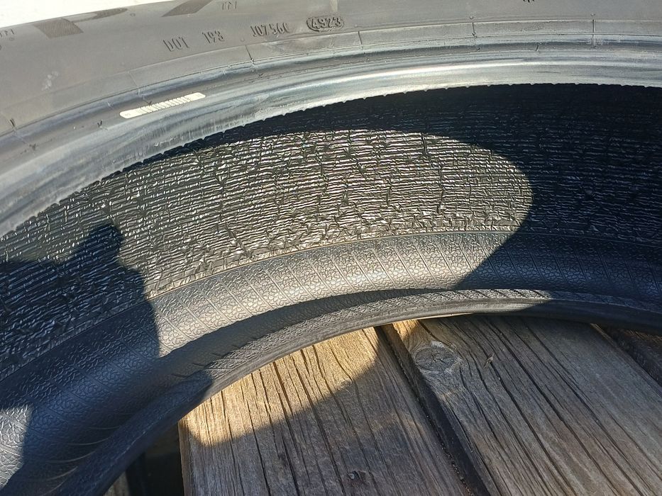 Vand 4 anvelope de vara 215 55 17