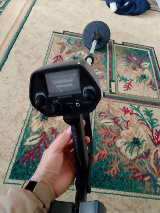 Продам металлоискатель