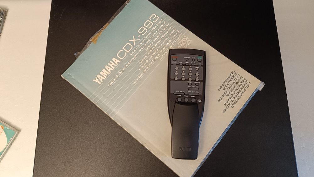 Проигрыватель Yamaha CDX-993 Pro-Bit