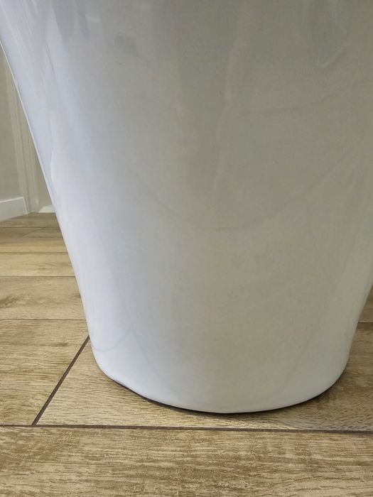 Vas WC nou (cu factura) – mic defect de producție, preț avantajos!