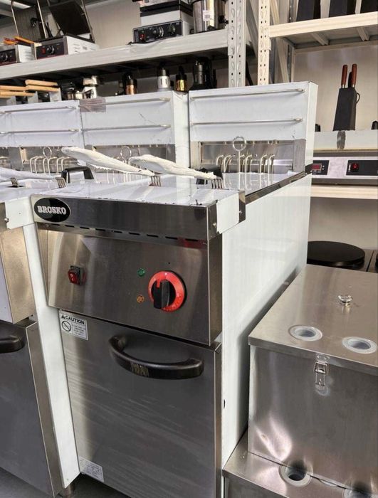 Фритюрница BROSKO BDF-26 (30 л)