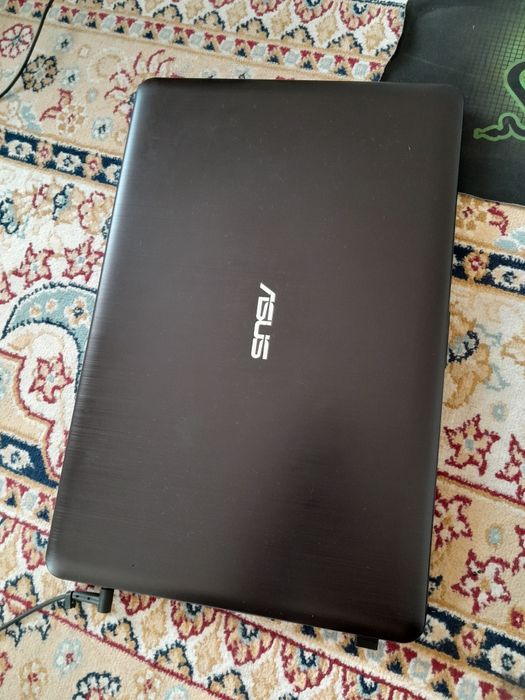 Ноутбук сатылады!