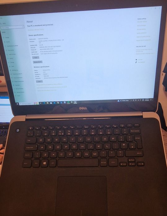 Super pret!!! Vand sau schimb Laptop dell grafica m3800 i7 ssd touch