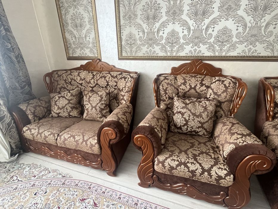 Диван 3 в 1 в отличном состоянии.