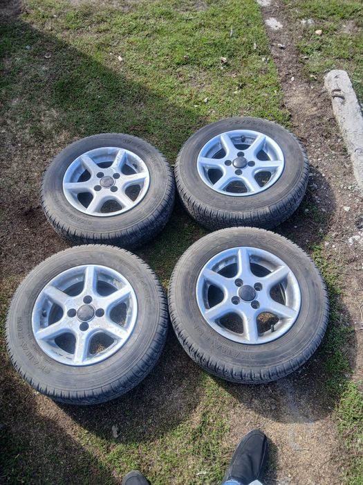Продам шины с литыми дисками