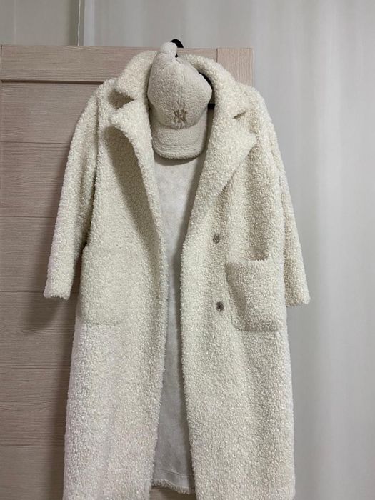 Продам шубу с кепкой