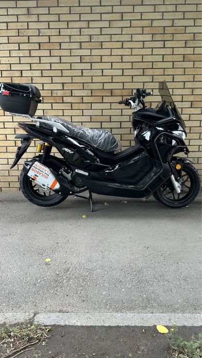 Мопед Скутер Q Max.