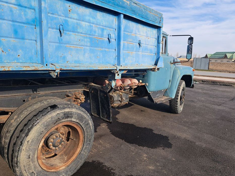 Zil zavodiskoy selxoz mator gilza porshin yangi ural yili 1979