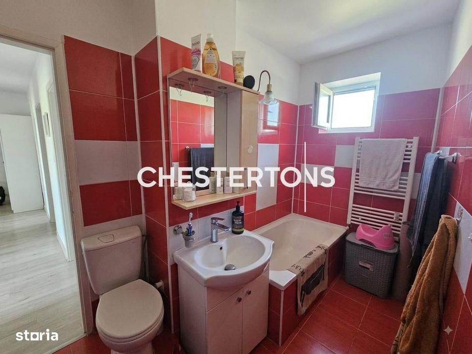 Apartament 3 camere semidecomandat, zona Bratianu Constanta