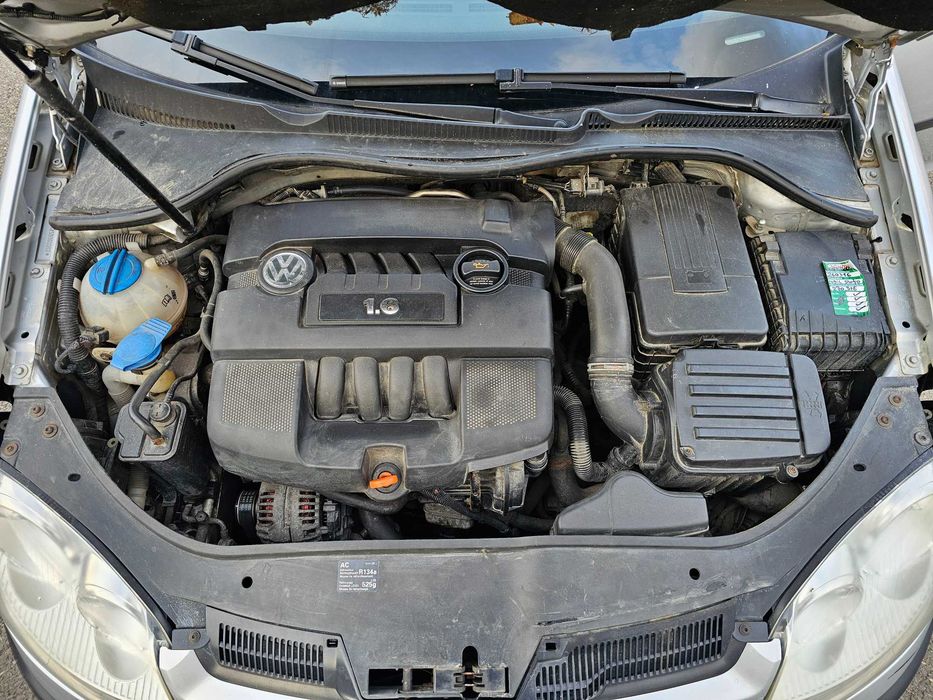VW Golf 5 (2005) 1.6MPi 261261km