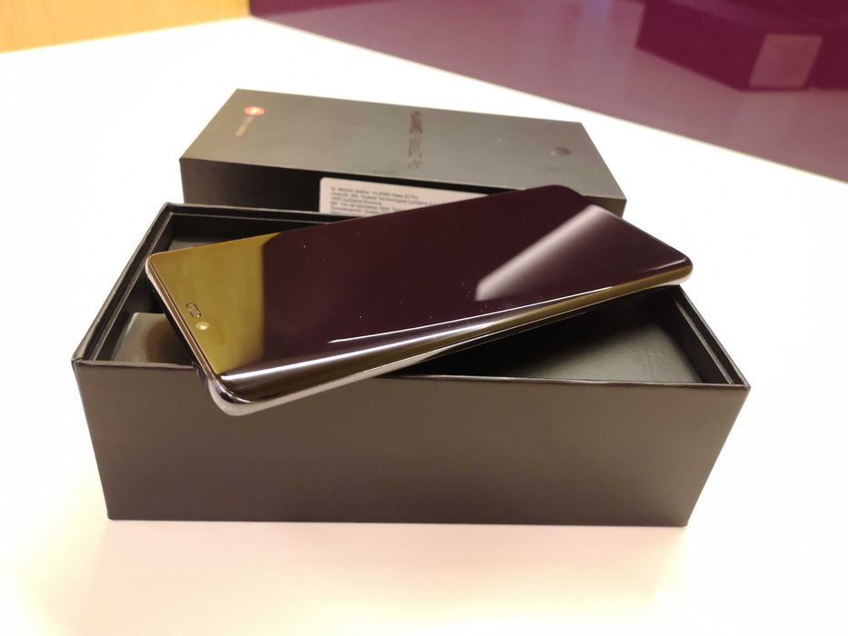 Huawei Mate 20 Pro - Като нов! Пълен комплект!