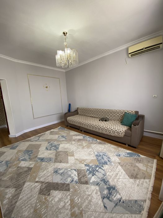 3 бөлмелі уй сатамын.