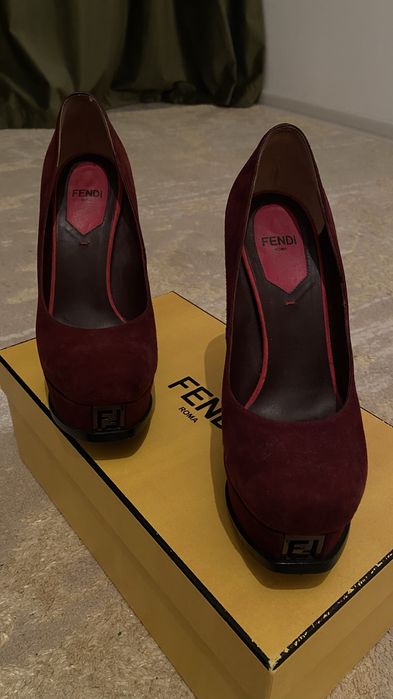 Женские туфли Fendi ОРИГИНАЛ 35 размер