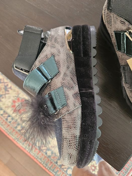 Красиви, нови боти Goseppo, на платформа.