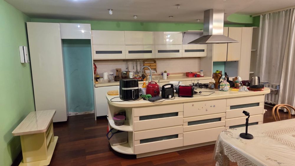 Кухонный гарнитур