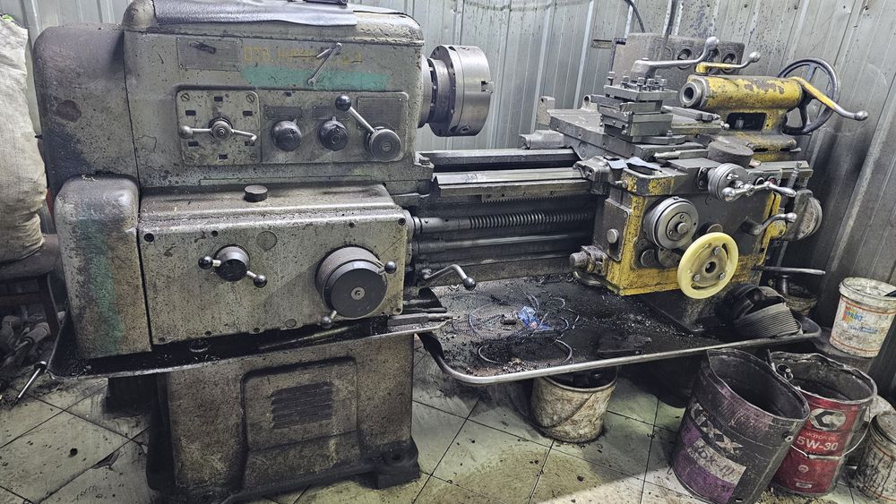 Токарный станок 1к62.