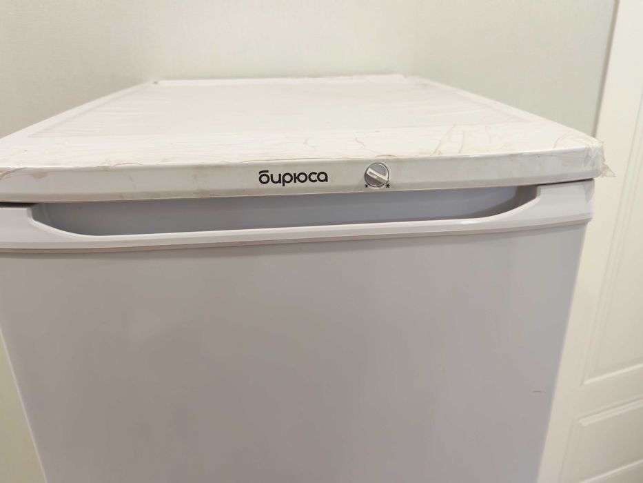 Холодильник Бирюса