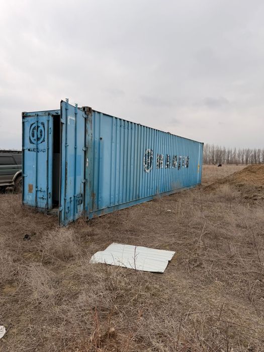 Продаётся морской контейнер
