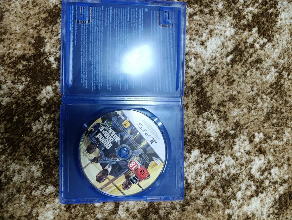 Vând cd-uri PS 4