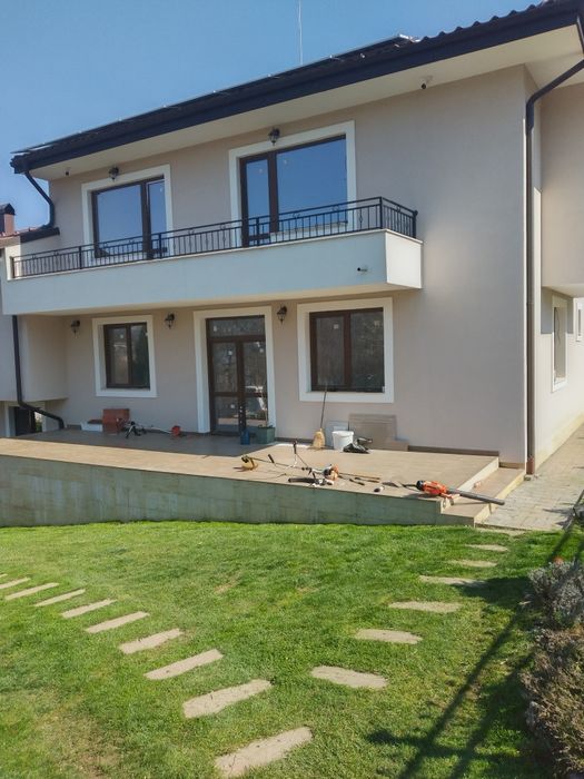 Озеленяване на хотели,ресторанти,частни вили,бензиностанции и д-р.Косене на трева.Ниски цено