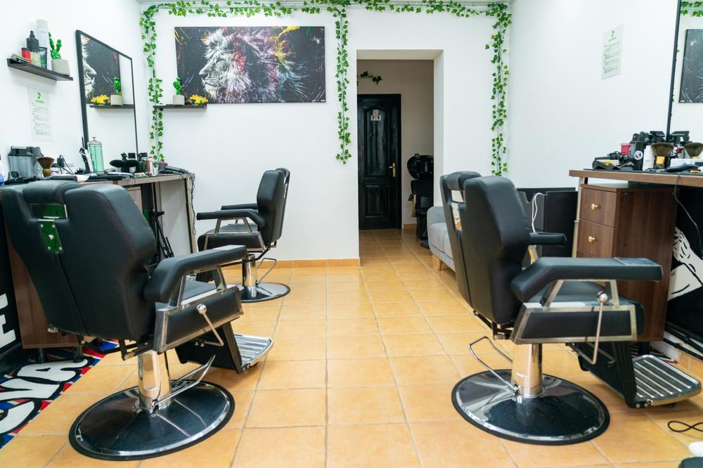 Inchiriere posturi frizerie