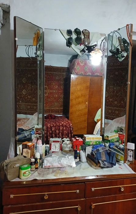 Suratda ko'rib turganingizdek, hamma narsa sotiladi