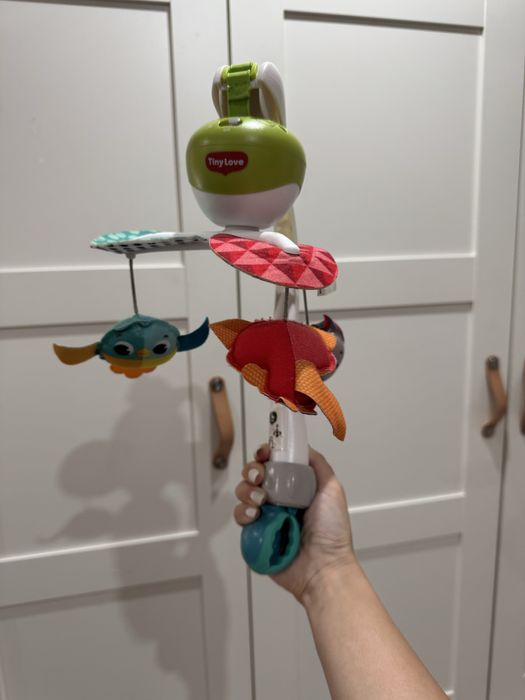 Въртележка за бебешко легло tinylove