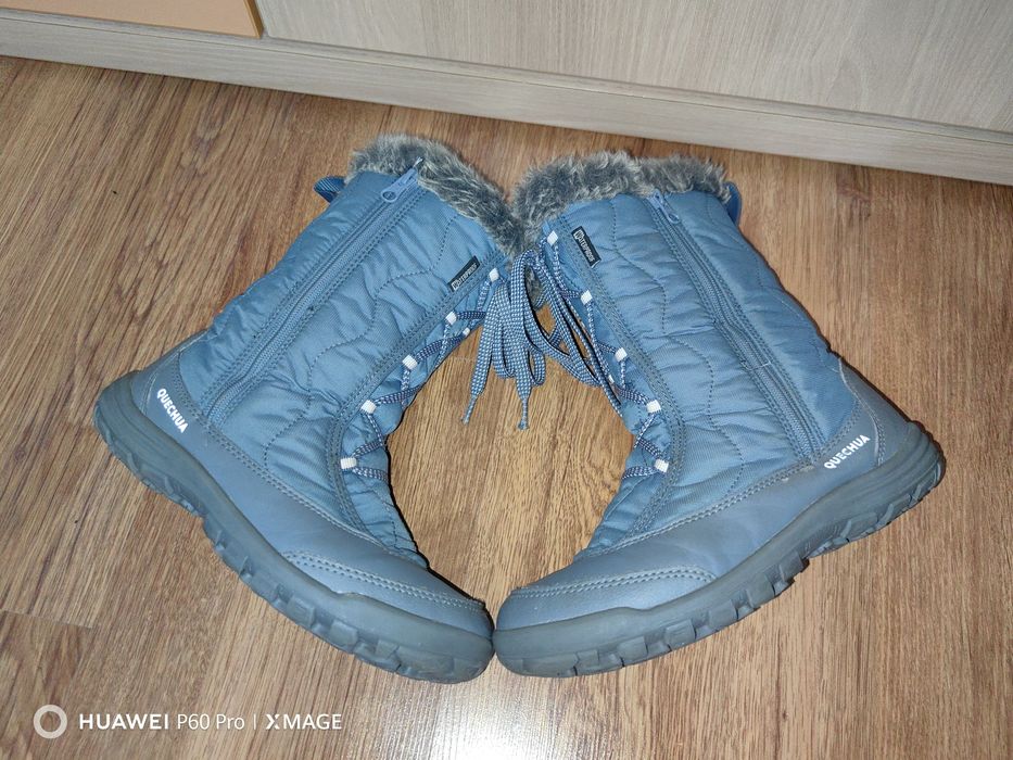 Детски ботуши Декатлон 37 и 38 номер.